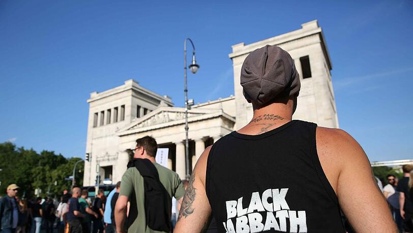 Die Bilder vom Black Sabbath-Konzert auf dem Königsplatz! Die Bilder vom Black Sabbath-Konzert auf dem Königsplatz!