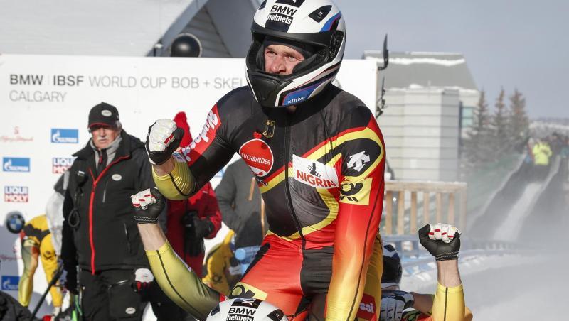 Pilot Francesco Friedrich (v.) gewann erstmals auch den Viererbob-Gesamtweltcup. Pilot Francesco Friedrich (v.) gewann erstmals auch den Viererbob-Gesamtweltcup.