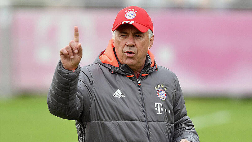 Im Abschlusstraining am Freitag will Bayern-Trainer Carlo Ancelotti nochmal genau "checken", wer für die Startelf am Samstag in Frankfurt in Frage kommt. Im Abschlusstraining am Freitag will Bayern-Trainer Carlo Ancelotti nochmal genau "checken", wer für die Startelf am Samstag in Frankfurt in Frage kommt.