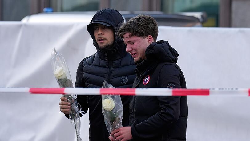 Unendliche Trauer in Crans-Montana. Unendliche Trauer in Crans-Montana.