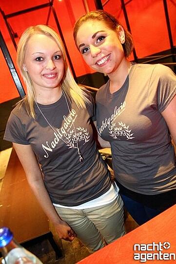 13 Jahre Nachtgalerie: "Malle live vs Party Pornös". Am Freitag gewährte Sexy Mia den Partygästen tiefe Einblicke. Noch mehr Fotos gibt es hier www.nachtagenten.de.