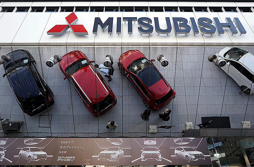 Mitsubishi Motors hat zugegeben, Verbrauchstests seiner Fahrzeuge manipuliert zu haben. Das japanische Transportministerium hat deshalb eine Razzia durchgeführt. Foto: FRANCK ROBICHON