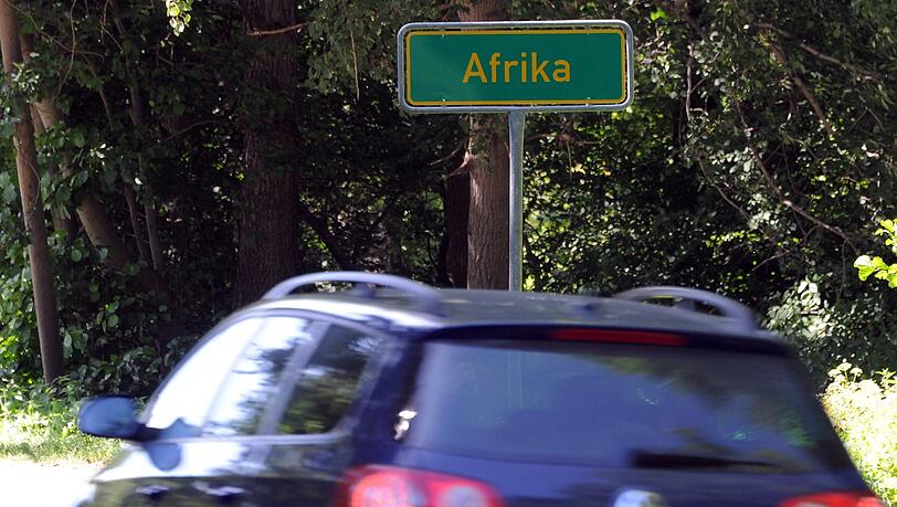 In Deutschland ist es derzeit heiß wie in Afrika - auch die Autos reagieren darauf. In Deutschland ist es derzeit heiß wie in Afrika - auch die Autos reagieren darauf.