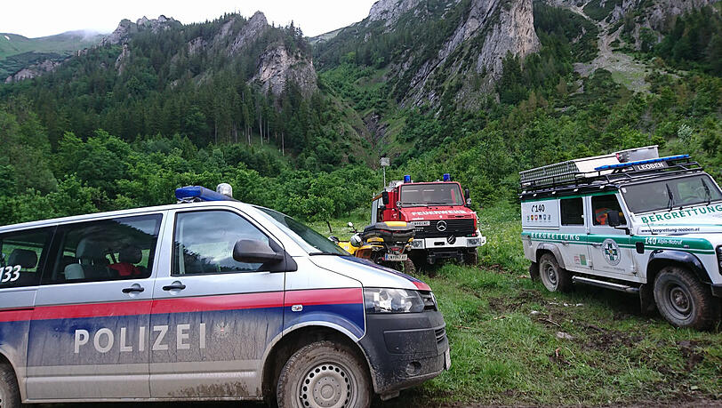 Die Rettungskräfte konnten nur noch die Leiche des 15-Jährigen bergen (Symbolbild). Die Rettungskräfte konnten nur noch die Leiche des 15-Jährigen bergen (Symbolbild).