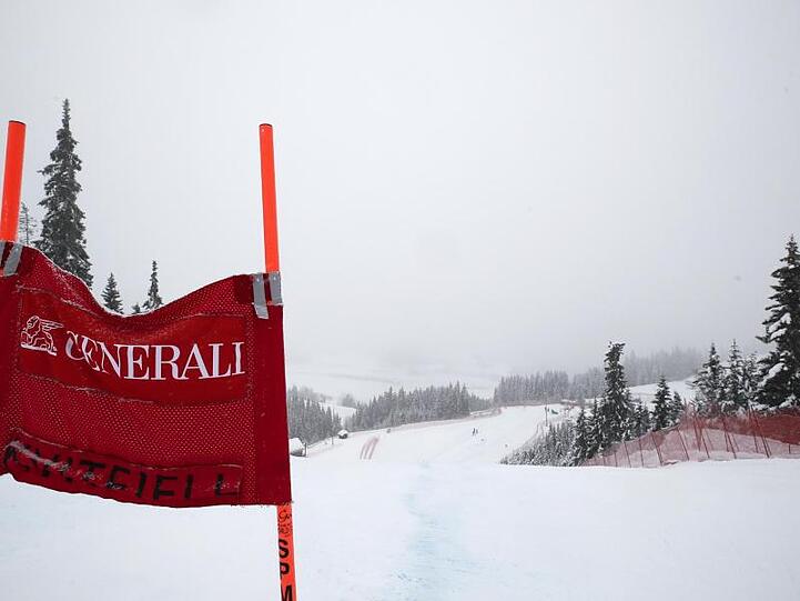 Eine Ski-Piste ist zu sehen. Foto: Gabriele Facciotti/AP/dpa/Symbolbild