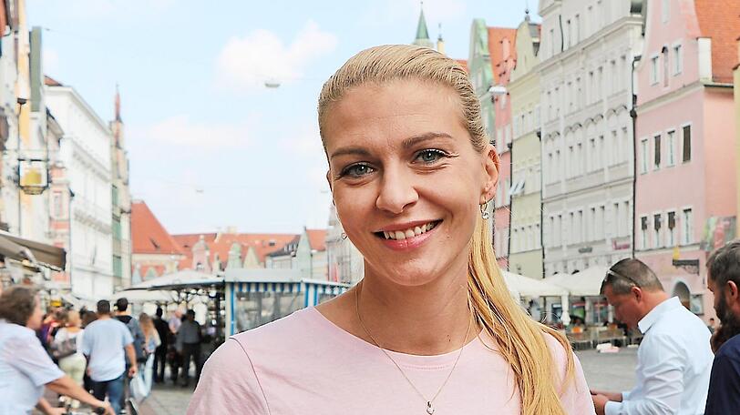 Lina Carlisle (40) ist von München nach Landshut gezogen. Die Altstadt ist ihre neue Maximilianstraße.