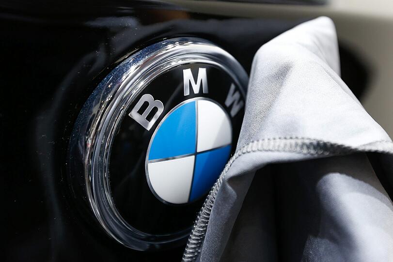 Gute Zahlen für BMW im ersten Monat des Jahres: der Absatz der Autos stieg im Januar an.
