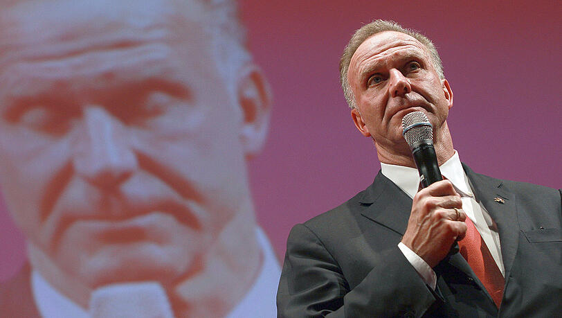 Bayern-Boss Karl-Heinz Rummenigge gibt dem Schiedsrichter die Schuld am Champions-League-Aus. (Archivbild) Bayern-Boss Karl-Heinz Rummenigge gibt dem Schiedsrichter die Schuld am Champions-League-Aus. (Archivbild)