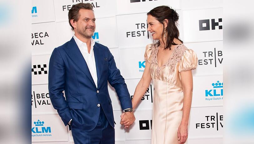 Katie Holmes und Joshua Jackson bei der Premierenfeier ihres neuen Films "Happy Hours". Katie Holmes und Joshua Jackson bei der Premierenfeier ihres neuen Films "Happy Hours".