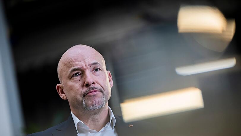 CSU-Landesgruppenchef Hoffmann h&auml;lt die AfD f&uuml;r ein "Sicherheitsrisiko".