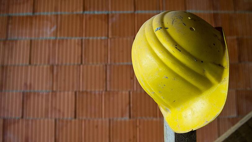Der tödliche Unfall ereignete sich auf einer Baustelle im Monikaviertel in Ingolstadt. (Symbolbild)