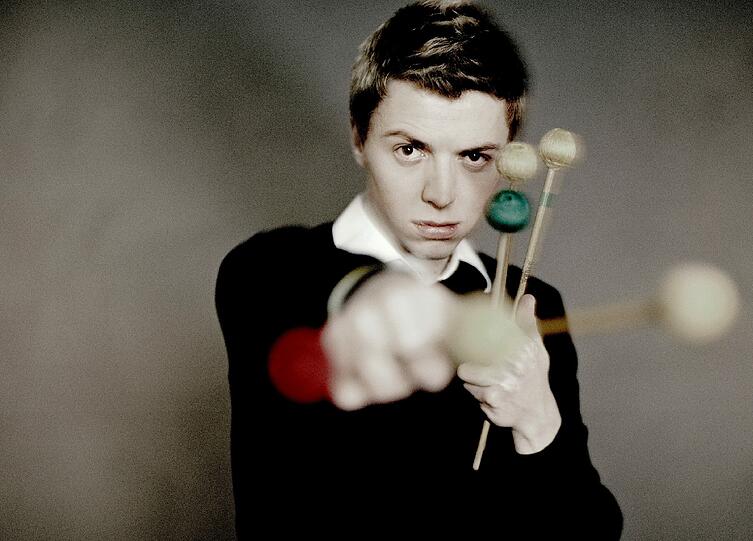 Wo der hinschlägt, da wächst Musik: Martin Grubinger ist am Freitag Gast des Münchener Kammerorchesters.