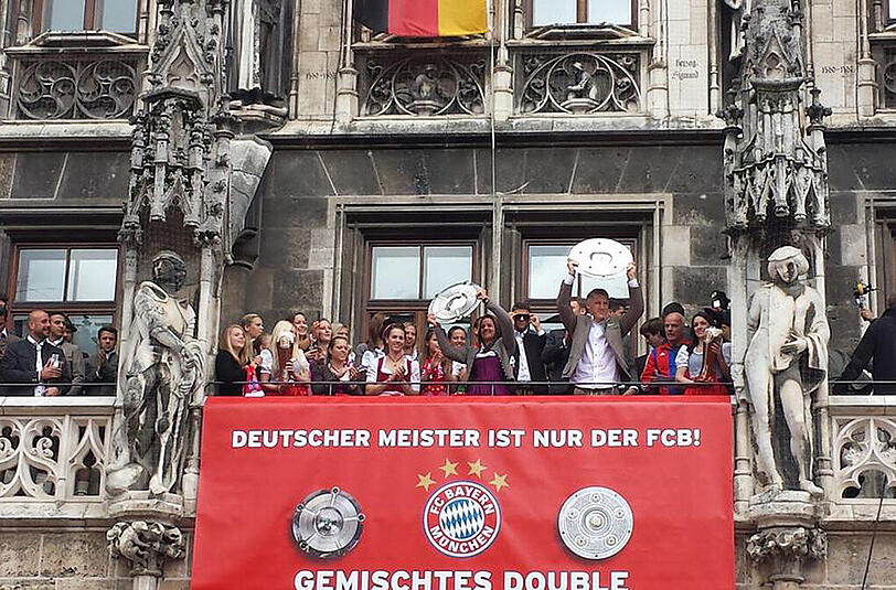 Die Meisterparty auf dem Rathaus-Balkon hier im AZ-Liveblog!