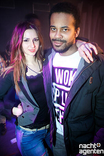 Die besten Partybilder vom Samstag. Hier aus dem Gecko Club.