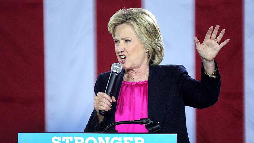 Clinton: "Wir schicken niemals wieder Bodentruppen in den Irak". Foto: Cristobal Herrera/Archiv Clinton: "Wir schicken niemals wieder Bodentruppen in den Irak". Foto: Cristobal Herrera/Archiv