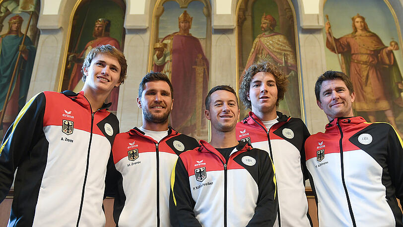 Das deutsche Davis-Cup-Team (von links): Alexander Zverev, Mischa Zverev, Philipp Kohlschreiber und Jan-Lennard Struff sowie Teamkapitän Michael Kohlmann.