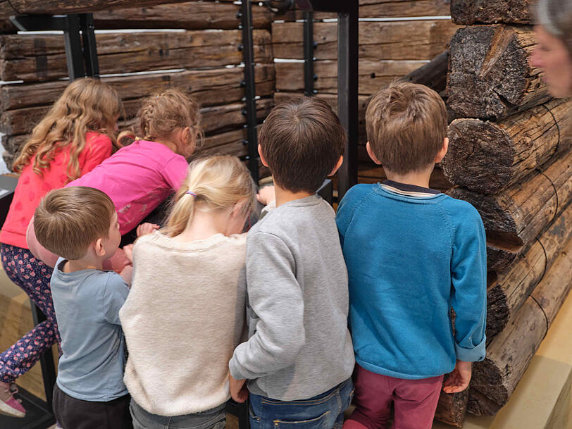 Leben wie ein Römer: Das können Sechs- bis Zwölfjährige beim Kinderprogramm ausprobieren. Leben wie ein Römer: Das können Sechs- bis Zwölfjährige beim Kinderprogramm ausprobieren.