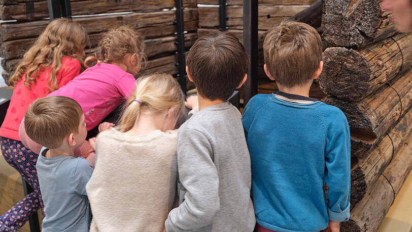 Leben wie ein Römer: Das können Sechs- bis Zwölfjährige beim Kinderprogramm ausprobieren. Leben wie ein Römer: Das können Sechs- bis Zwölfjährige beim Kinderprogramm ausprobieren.