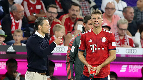 Spielte von 1996 bis 1999 beim nächsten Münchner Gegner Bayer Leverkusen: Bayern-Trainer Niko Kovac muss einen harten Konkurrenzkampf in seinem Kader moderieren. Rechts Nationalspieler Thomas Müller.