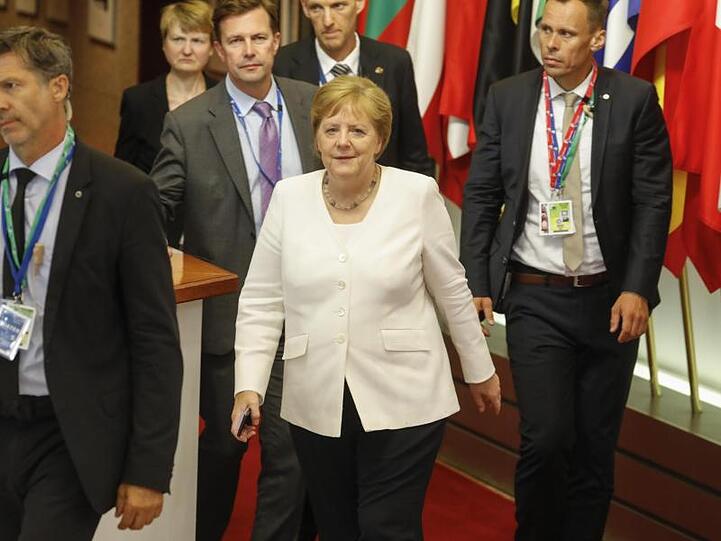 Ohne Ergebnis: Bundeskanzlerin Angela Merkel verlässt den EU-Gipfel.
