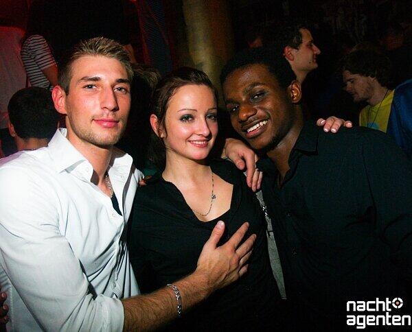 "Big Bill Bar" im Ruby (Freitag 11.11.2011). Mehr Fotos von dieser Party sehen Sie unter: