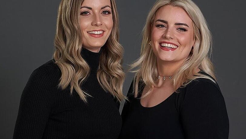 Natalie und Maxyne Lippert haben vor knapp zehn Jahren das Friseur-Familienunternehmen übernommen. Natalie und Maxyne Lippert haben vor knapp zehn Jahren das Friseur-Familienunternehmen übernommen.