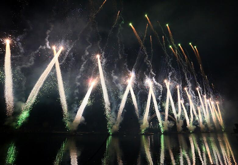 Beim "Sommernachtstraum" im Olympiapark bekamen die Münchner ein Feuerwerk der Superlative geboten. Die Bilder der Pyro-Show.