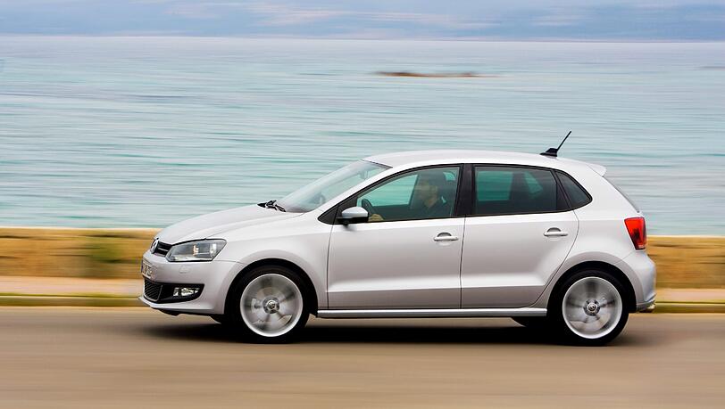Der Dieb ließ den geklauten VW Polo abschleppen und sich einen neuen Schlüssel anfertigen. (Symbolbild) Der Dieb ließ den geklauten VW Polo abschleppen und sich einen neuen Schlüssel anfertigen. (Symbolbild)