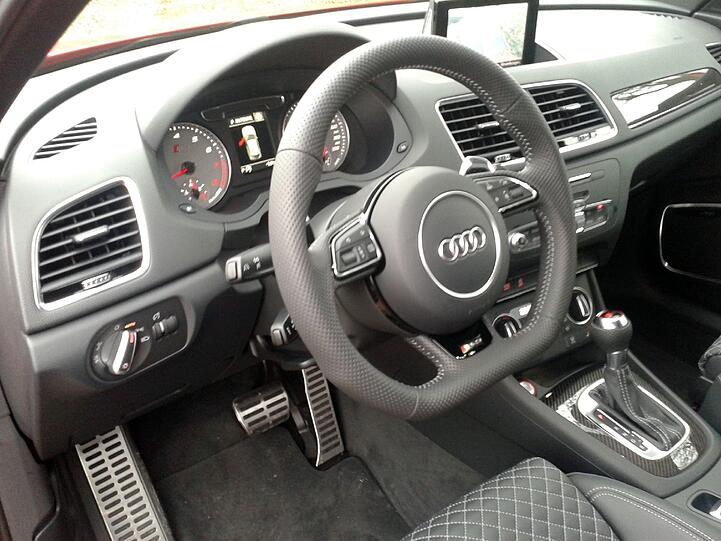 Das sportliche Top-Modell der gerade aufgefrischten Q3-Baureihe: der RS mit jetzt 340 PS.