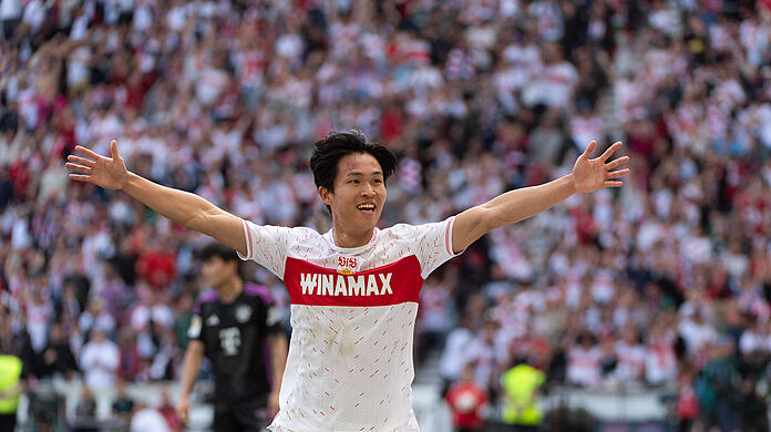 Der VfB-Express rollt auch gegen den FC Bayern weiter. Ex-Bayern-Youngster Jeong Woo-Yeong erzielt das zwischenzeitliche 2:1.