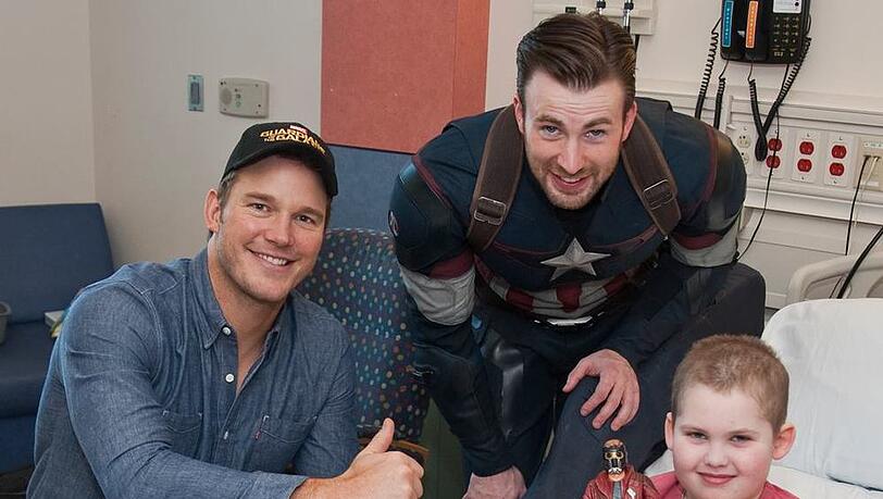 Chris Pratt und Chris Evans zu Besuch im Seattle Children's Hospital Chris Pratt und Chris Evans zu Besuch im Seattle Children's Hospital
