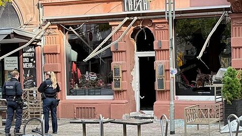 Gro&szlig;en Schaden richtete die Explosion an der Zeil in Frankfurt an.