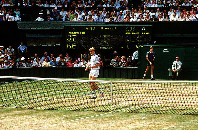 Vor 30 Jahren gewinnt der damals 17-jährige Boris Becker in Wimbledon. Ein Ereignis, das den Profisport verändert. Und sein Leben. Boris heute, Boris damals - die besten Bilder.