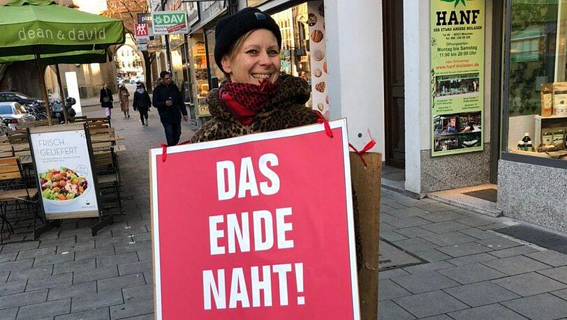 Marie Burneleit, Die Partei. Marie Burneleit, Die Partei.