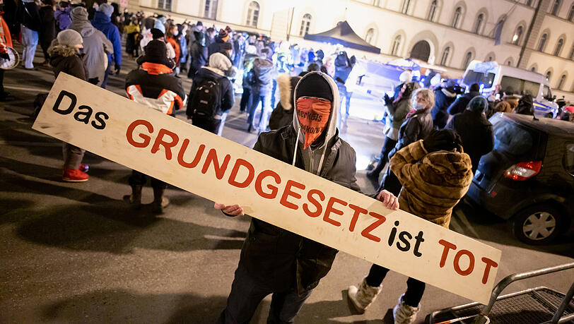 Auch in München gab und gibt es Demos gegen die Corona-Maßnahmen. Die Szene radikalisiert sich, warnen Experten.