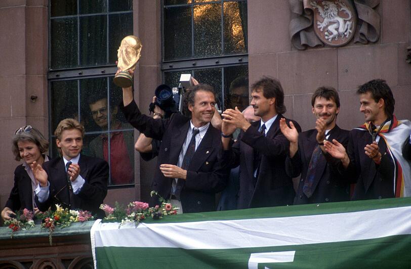 "Zum Trainer würde ich nicht taugen." (1982). Gut, dass er es sich anders überlegt hat...