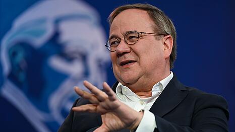 Armin Laschet kritisiert Trump beim Ludwig-Erhard-Gipfel.