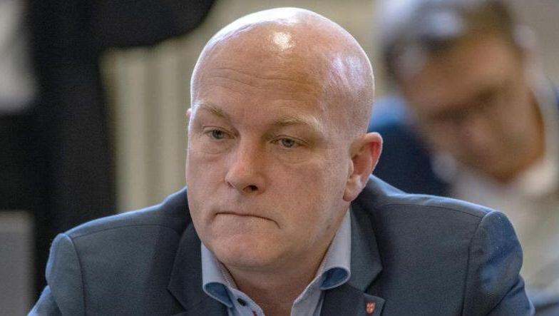 Joachim Wolbergs (SPD), suspendierter Regensburger Oberbürgermeister, sitzt im Verhandlungssaal im Landgericht. Foto: Armin Weigel/Archiv Joachim Wolbergs (SPD), suspendierter Regensburger Oberbürgermeister, sitzt im Verhandlungssaal im Landgericht. Foto: Armin Weigel/Archiv