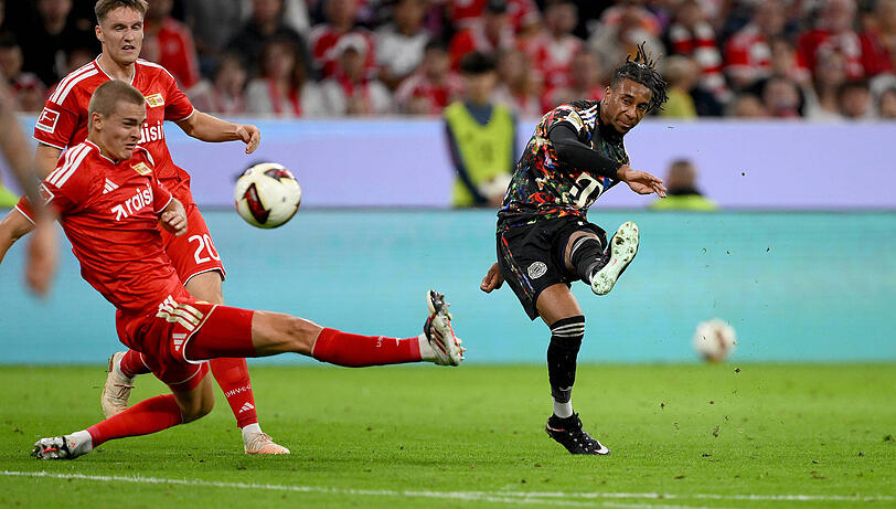 Überragend beim 7:0 gegen Union Berlin: Michael Olise (r.). Überragend beim 7:0 gegen Union Berlin: Michael Olise (r.).