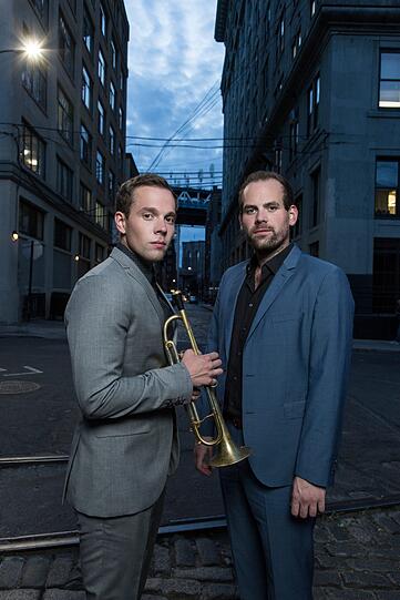 Deutsches Brüder-Duo mit New Yorker Jazz-Sound: Julian und Roman Wasserfuhr eröffnet die Rivertone-Bühne am Samstag.