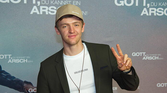 Schauspieler Timur Bartels.