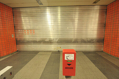 Die Eingänge zu den U-Bahn-Stationen könnten bald dicht sein.
