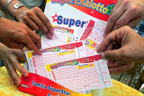 Italien ist im Lotto-Fieber.