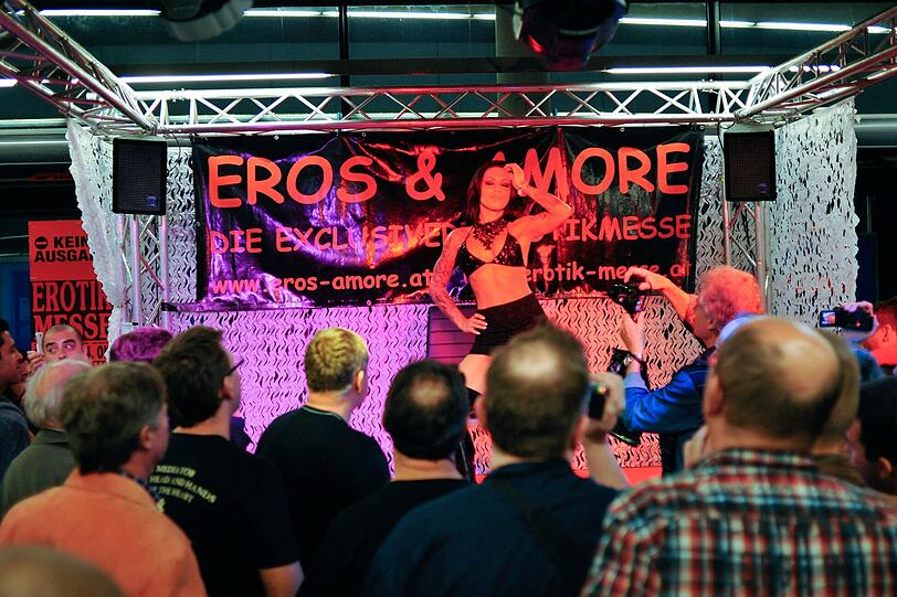 "Eros und Amore": Die heißen Bilder von der Erotikmesse in der Olympiahalle!