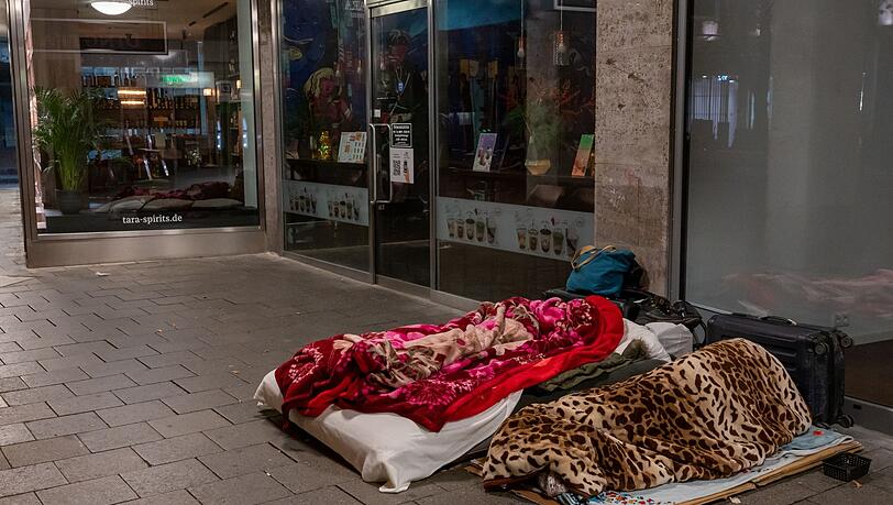 Warum die Obdachlosen in Streit geraten waren, ist aktuell noch Gegenstand der Ermittlungen. (Archivbild)