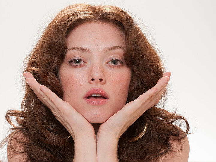 Linda Lovelace (hier dargestellt von Schauspielerin Amanda Seyfried) wird zum größten Pornostar ihrer Zeit