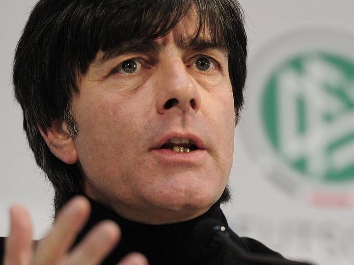Hochzufrieden mit der "nicht einfachen Situation" - Bundestrainer Joachim Löw.
