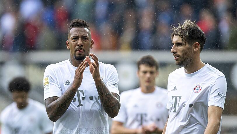 Für sie könnte es eng werden: Jérôme Boateng und Javi Martínez. Für sie könnte es eng werden: Jérôme Boateng und Javi Martínez.