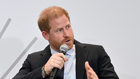 Prinz Harry kassiert für eine Aktion ordentlich Kritik.