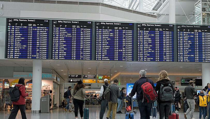 Zum Flughafen M&uuml;nchen fahren bislang nur S-Bahn und Regionalzug. Das gef&auml;llt vielen nicht.